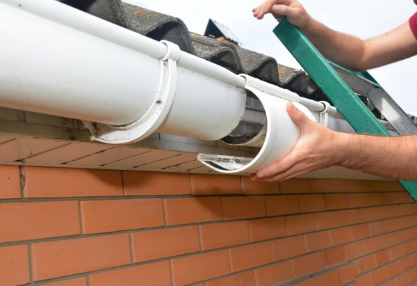 Gutter Maintenance in Palm Harbor