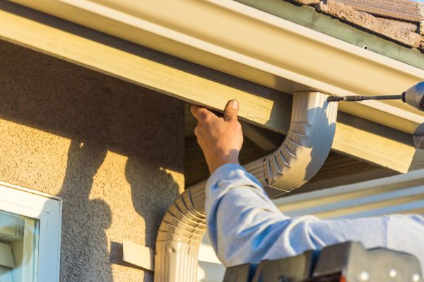 Aluminum Rain Gutter Service in Palm Harbor