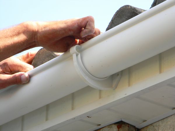 Plastic Gutter Repair in Palm Harbor